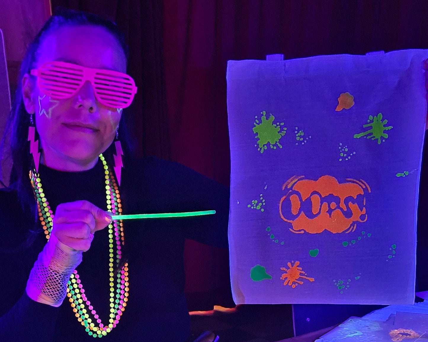 Julebordaktivitet: Neon Painting i bedrift